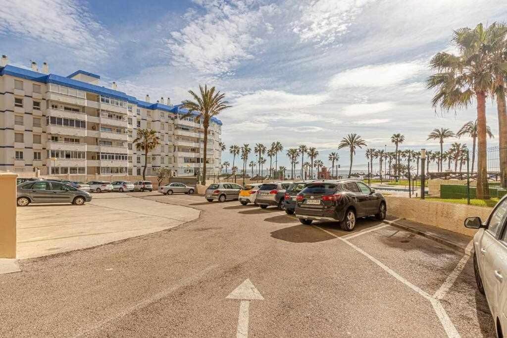 797 Holiday Rentals- Apartamento En Aloha Playa Frente Al Mar Benalmádena Esterno foto