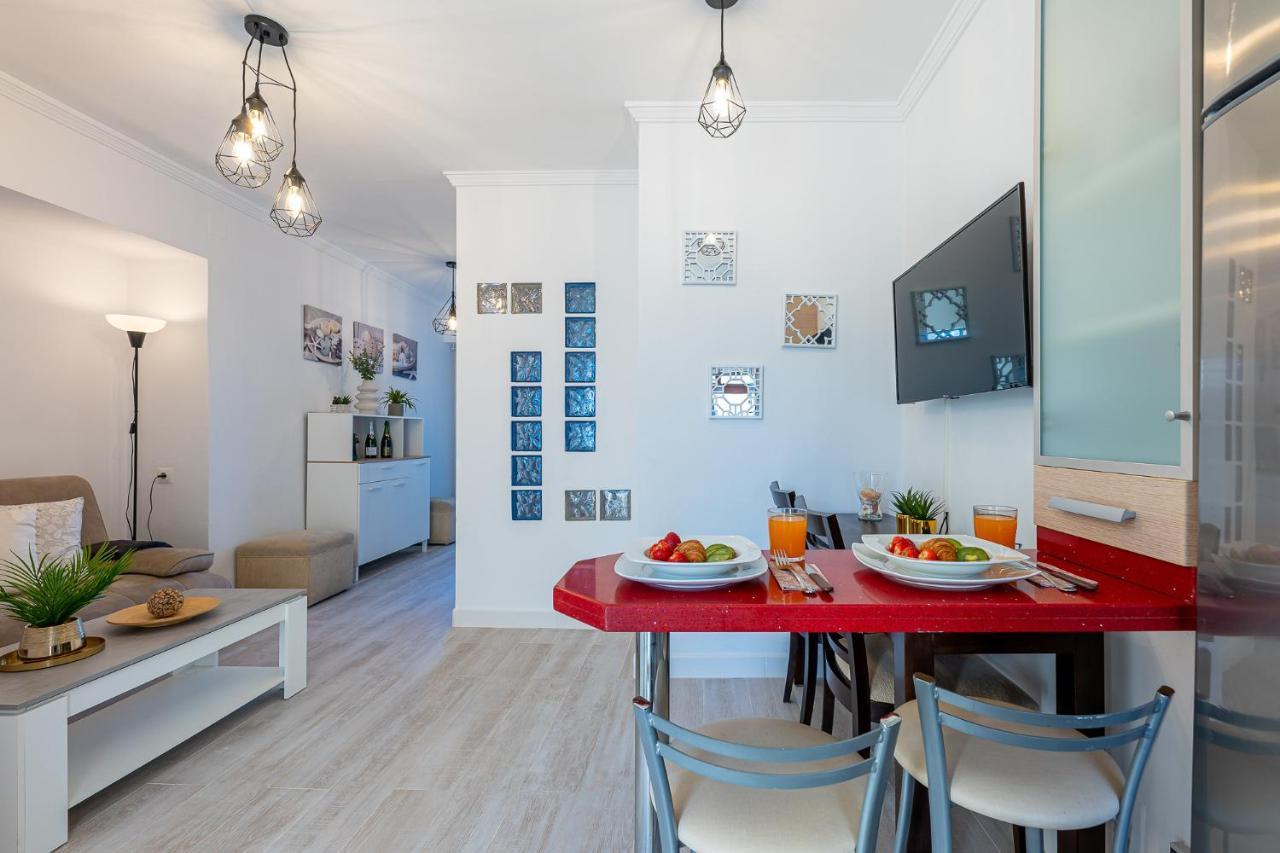 797 Holiday Rentals- Apartamento En Aloha Playa Frente Al Mar Benalmádena Esterno foto